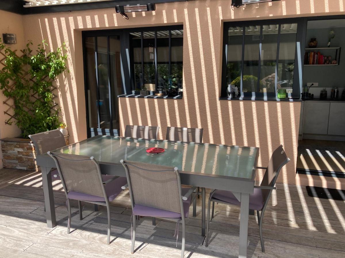 Wine Hote Chambre D'Hotes Le Pian-Medoc Exterior photo